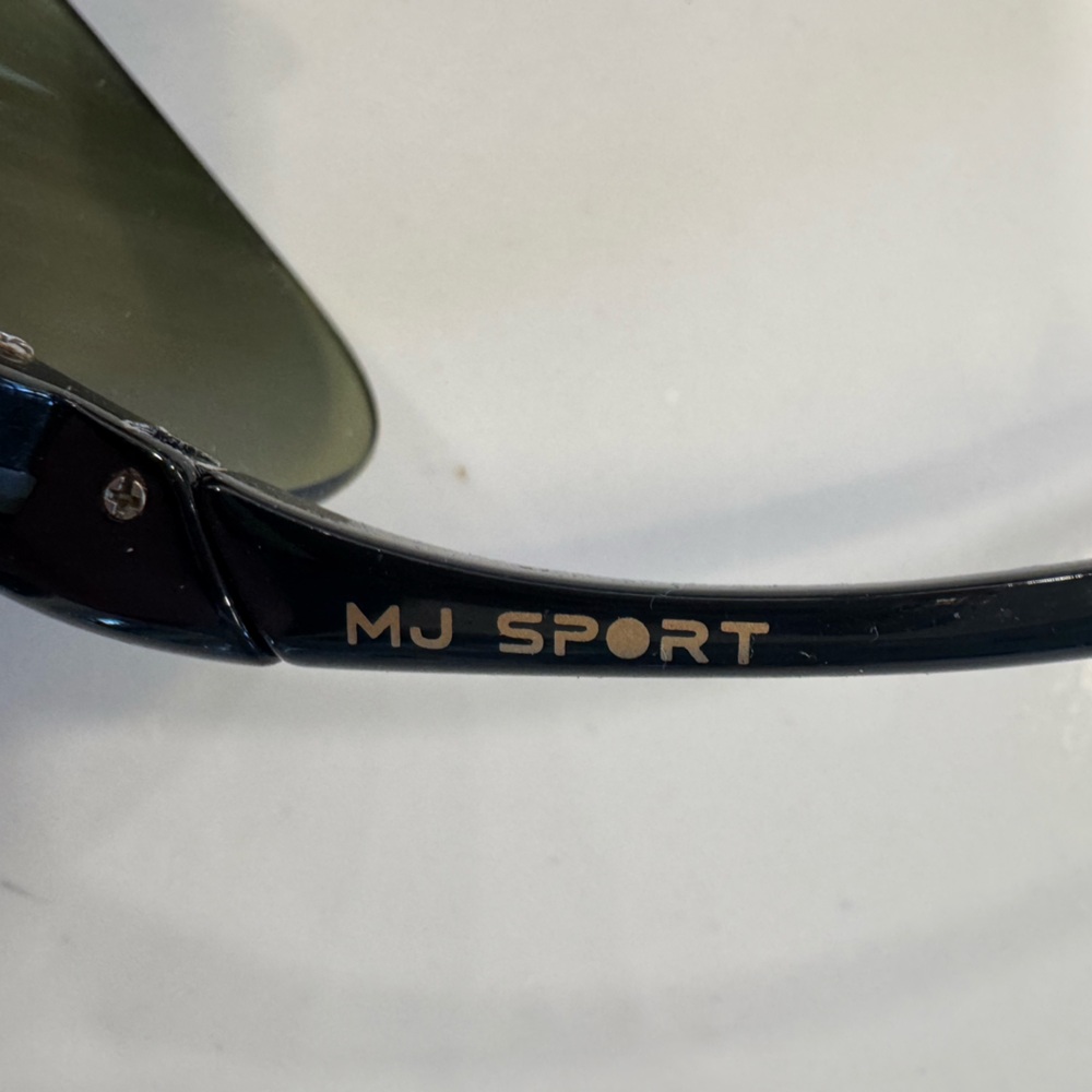 Maui Jim Hapuna Sunglasses (MJ-414-02) - Picture 4 of 7
